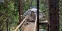Tree-top igloo by the Lårdalselva River in Dalen