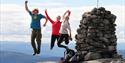 young people who are happy that they have reached the top of the Igletjønnuten