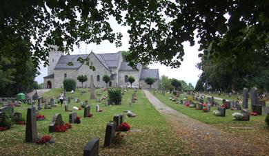 kirkegården til Gjerpen kirke i Skien