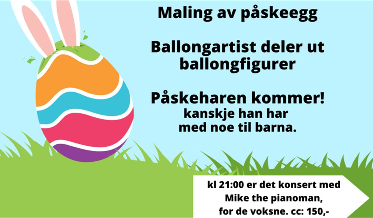 Plakat med informasjon om påskedag på Sjøterrassen