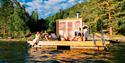 gjester koser seg på Heit Telemark Sauna ved Lien Gård