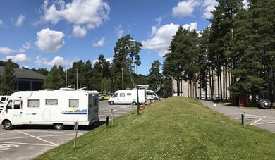 motorhomes at motorhome parking in Skien leisure park 