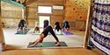 yogagruppe på Yogalåva i Drangedal
