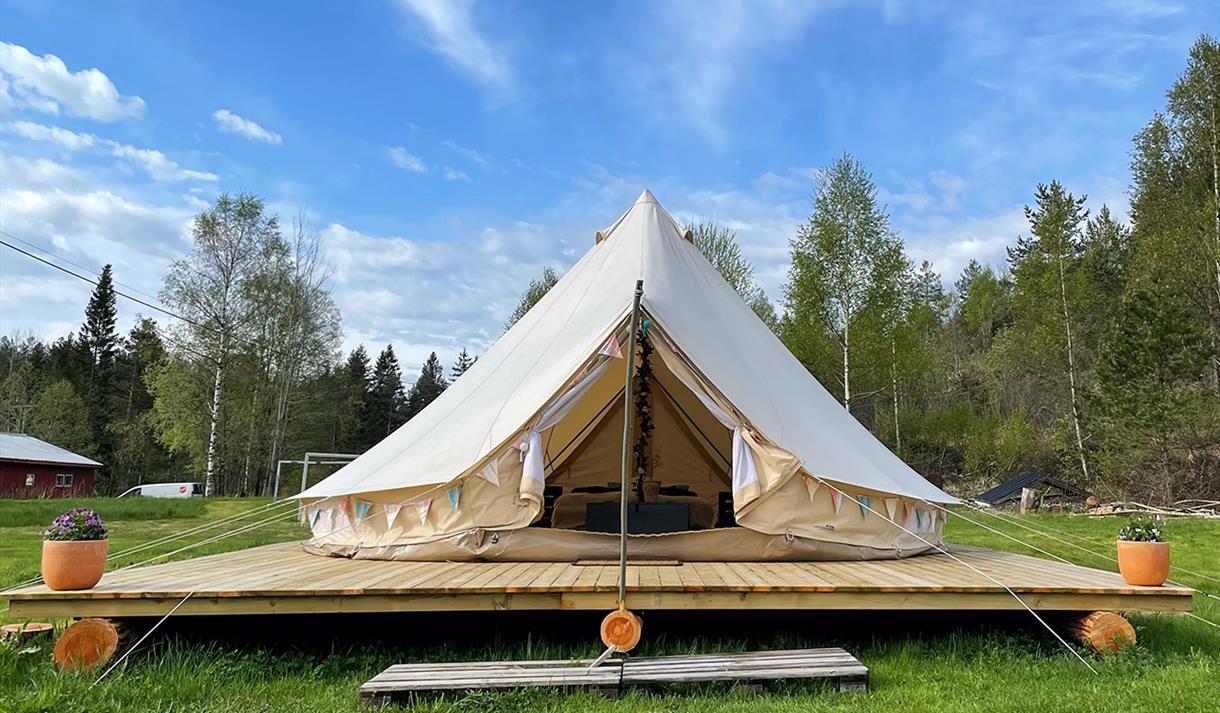 glamping tent at Yogalåva glamping
