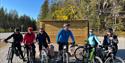gruppe syklister på kulturrunden i Drangedal