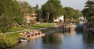 The Runnymede on Thames riverside