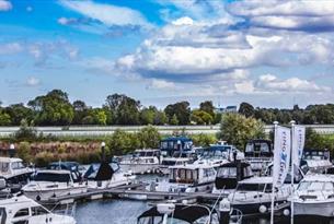 View of Racecourse Marina, River Thames