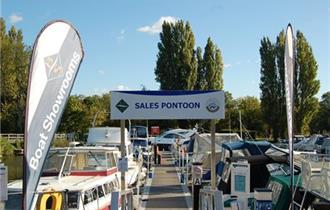 Boat Sales pontoon at Shepperton Marina