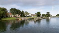 River Thames Boat Hire at The Runnymede on Thames