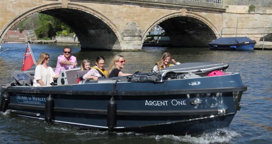 Family enjoying a self-drive cruising experience on the Thames at Henley with Hobbs of Henley