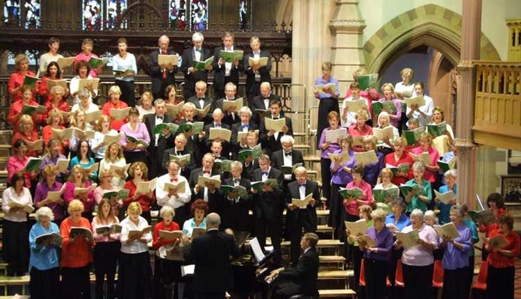The Royal Free Singers and the Orchestra of London perform works by Elgar