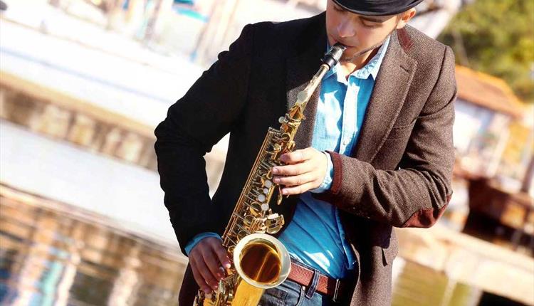 Live Jazz On A Saturday with Thames Rivercruise