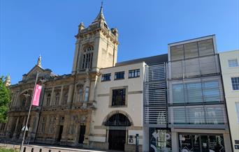 The Wilson Art Gallery & Museum Cheltenham - exterior