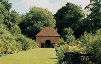 The Gardens of Easton Lodge