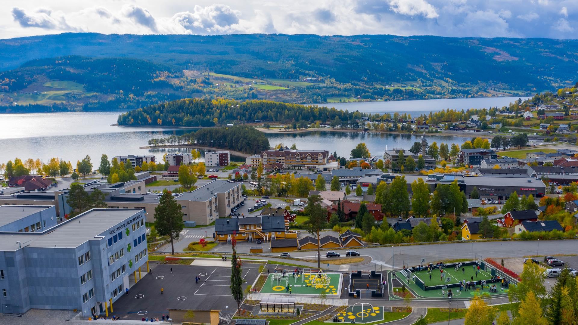 Oversiktsbilde av Fagernes sett fra ungdomsskolen