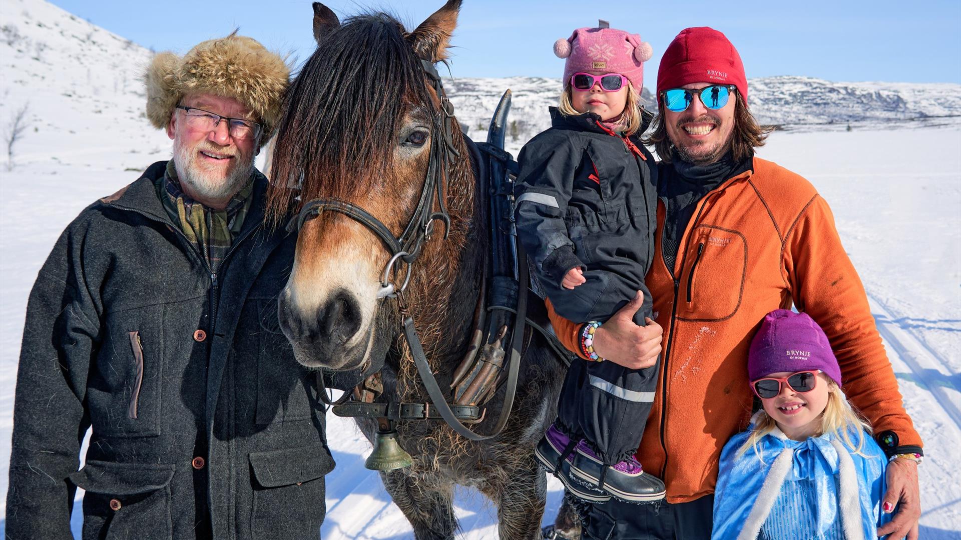 Mina, Lilje og daddy på tur med Fjellrittet på Beitostølen.