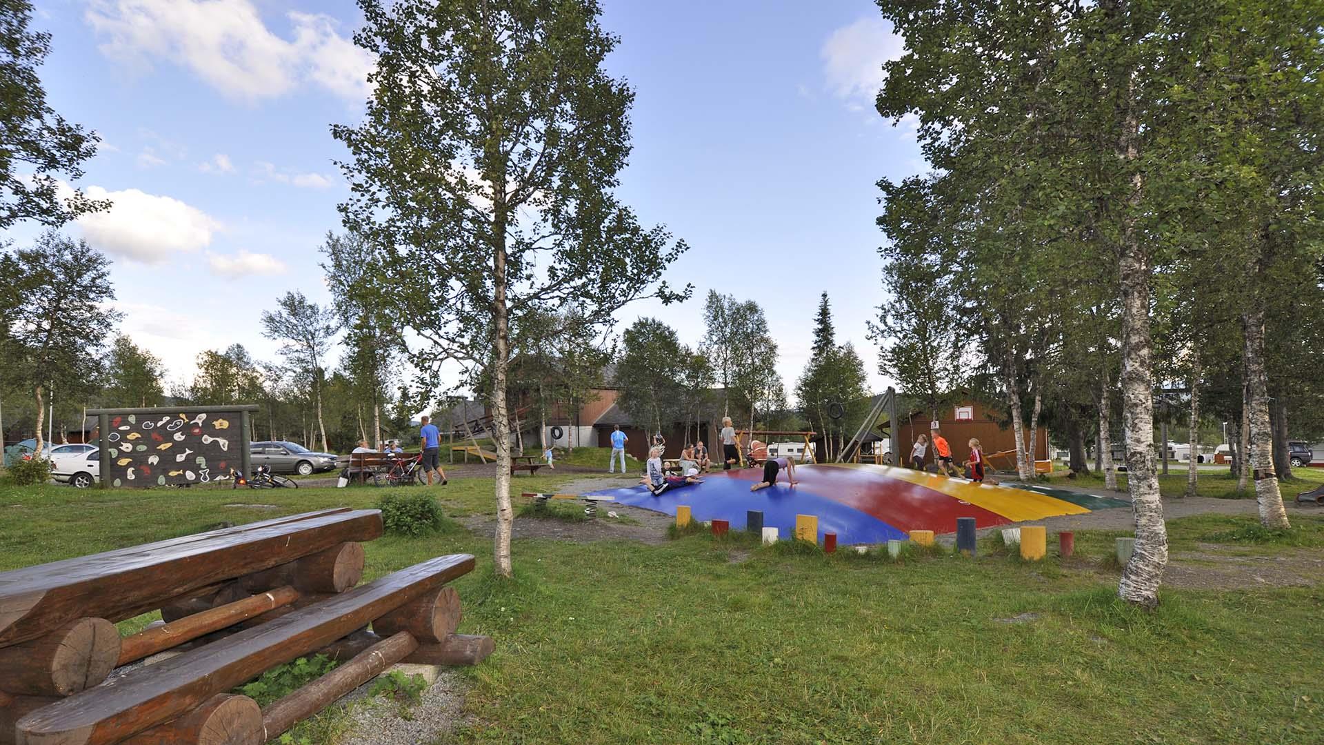 Benches and play area at Beitostølen camping