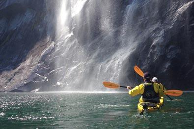 Kayaktour on Årdalsfjorden