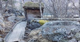 Die kleinen Wassermühlen an der Leine in Vang.