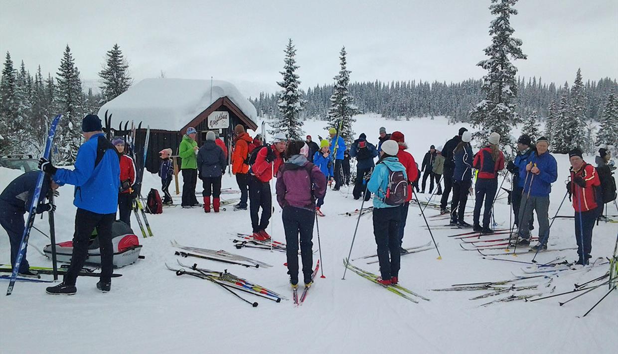 The "Vaffelbua" is set along cross country skiing trail green 4 southwest of Beitostølen Skistadium.