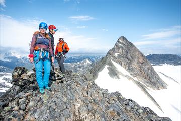 Fjellvandrere på Uranostraversen