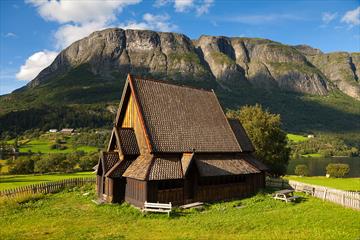 Øye stavkyrkje