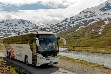 Valdresekspressen til Jotunheimen