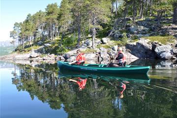 Canoeing the Øyangen Lake - Half day tour