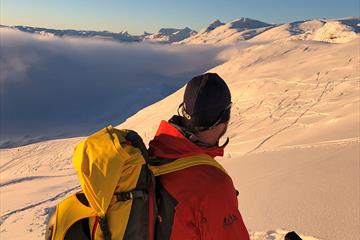 Guided ski tour to Synshorn.