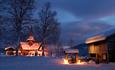 Julestemning ved Hedalen stavkirke. Foto: Arne Perlestensbakken