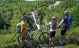 The Sputrefossen waterfall can be reached on a short detour on foot along tne Slettefjellrunden cycling route.