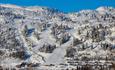 Übersichtsfoto über die steilen Pisten des Stavadalen Skisenters.