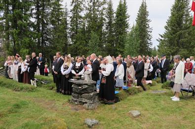 Friluftsgudsteneste på Kyrkjesletta