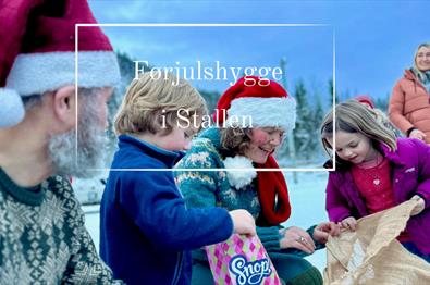 Førjulshygge i stallen