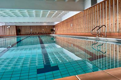 close photo of the swimming pool.