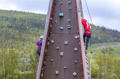 Brennabu offers a variety of group activities.