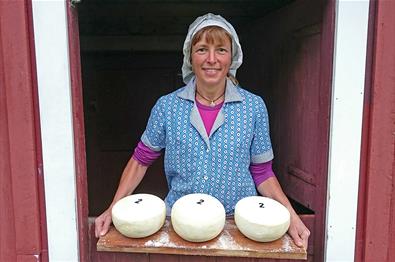 Farm made cheese from Olestølen Mikroysteri