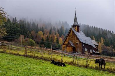 Lomen stavkirke