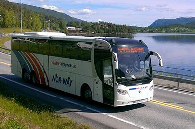 Der Linienbus Valdresekspressen in Fagernes.