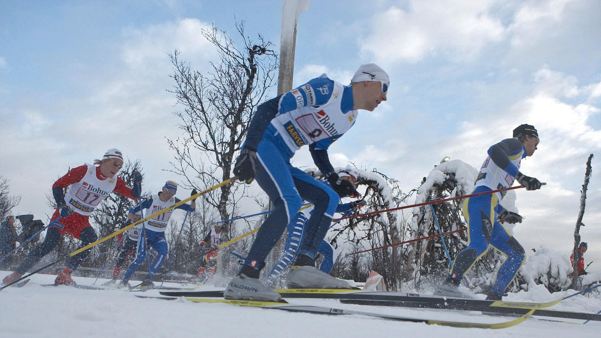 Cross country skiers at Beitosprinten