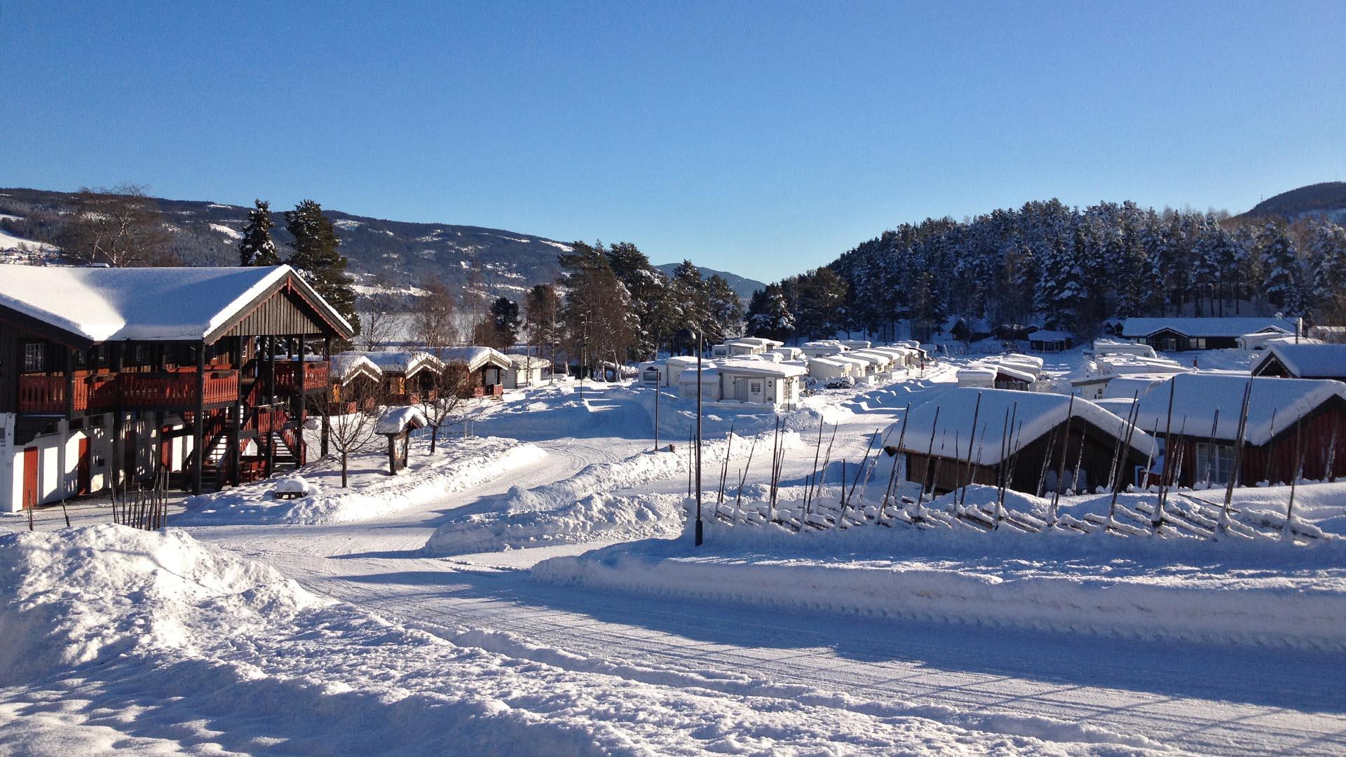Main building and some rental cabins a nice winters day at Fagernes Camping