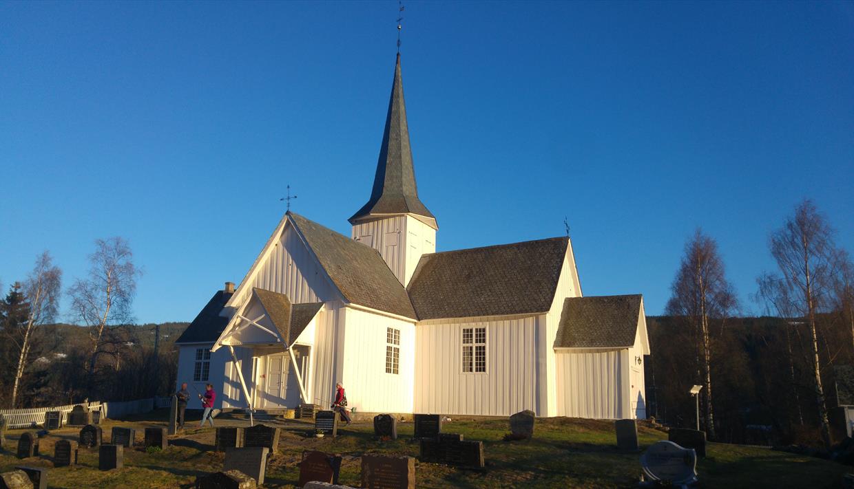 Strand kirke i kveldssol Strand kirke i kveldssol