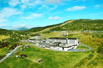Storefjell Resort Hotel is situated on Golsfjellet between Norway and Hallingdal