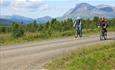 Die Radtour Tisleifjorden rundt verläuft größtenteils auf festen Schotterstraßen mit wenig Autoverkehr.