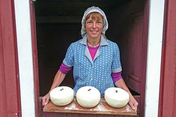 Farm made cheese from Olestølen Mikroysteri