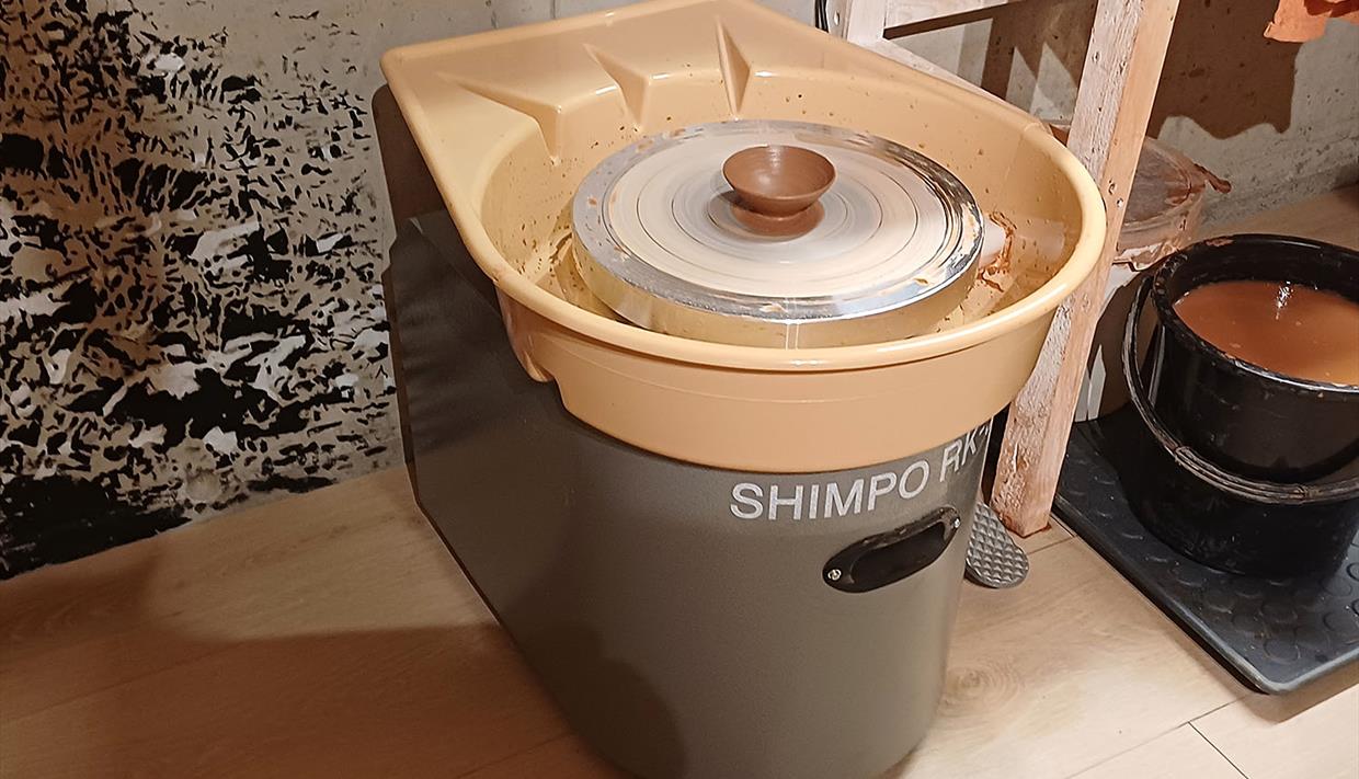 Keramikksten i verkstedet Keramikksten i verkstedet