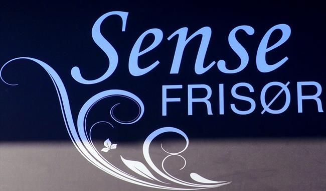 Logoen til Sense Frisør