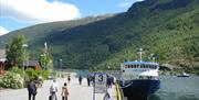 På kaia i Flåm