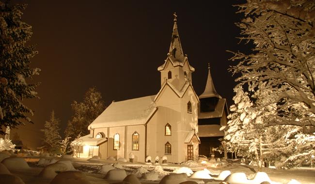 Torpo kyrkje og Torpo stavkyrkje