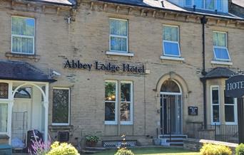 Abbey Lodge Hotel Exterior